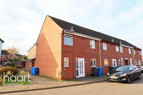 4 bedroom semi-detached house to rent, Norwich