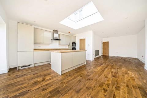 4 bedroom semi-detached house for sale, Hatherop Road, Hampton TW12