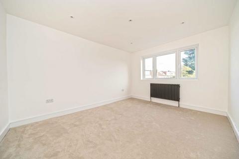 4 bedroom semi-detached house for sale, Hatherop Road, Hampton TW12