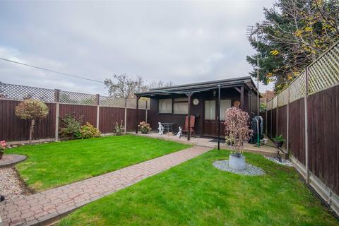 2 bedroom end of terrace house for sale, Grampian Grove, Chelmsford