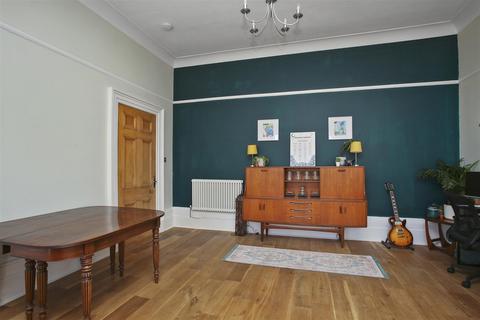 2 bedroom flat for sale, 14 Witchbrae, Dunfermline, KY12 0LG