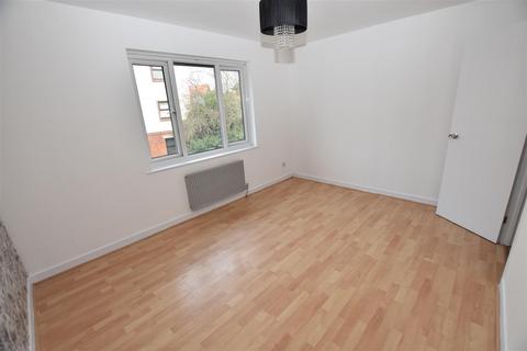 2 bedroom apartment to rent, Abbotsleigh Road, South Woodham Ferrers