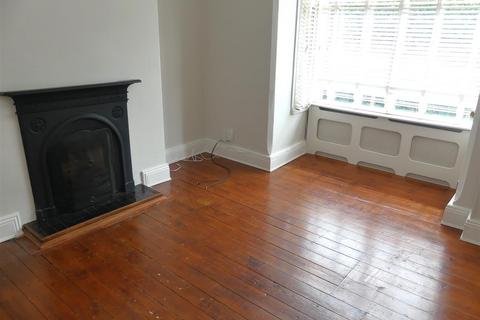 4 bedroom terraced house to rent, East Parade, Ilkley LS29