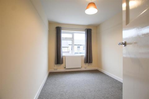 3 bedroom maisonette to rent, The Broadway, Cambridge CB1