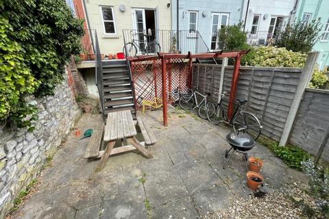 4 bedroom end of terrace house to rent, Ebenezer House, Kingsdown BS2