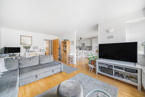 2 bedroom flat to rent, Burnt Ash Hill Lee SE12