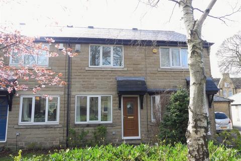 2 bedroom townhouse to rent, Coverley Garth, Yeadon LS19