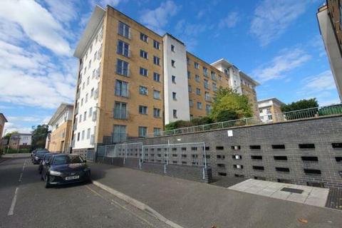 2 bedroom flat to rent, Taywood Road, Northolt UB5