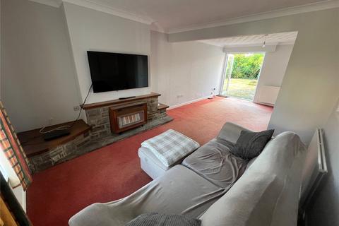 38 Ashurst Road, West Moors, Ferndown, BH22 0LS