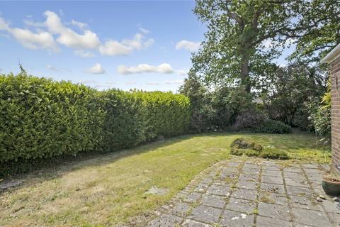38 Ashurst Road, West Moors, Ferndown, BH22 0LS