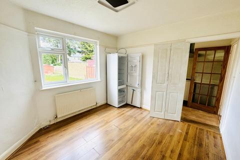 19 Byron Way, Hayes, UB4 8AT