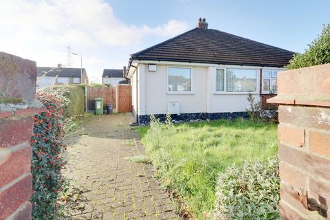 2 bedroom semi-detached bungalow for sale, South Hall Drive, Rainham RM13