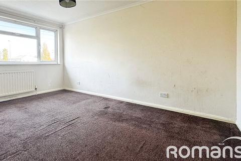 61c Hewens Road, Uxbridge, UB10 0SR