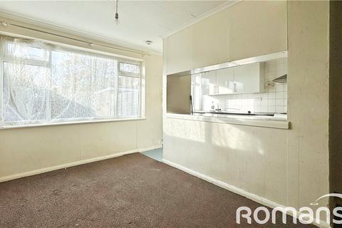 61c Hewens Road, Uxbridge, UB10 0SR