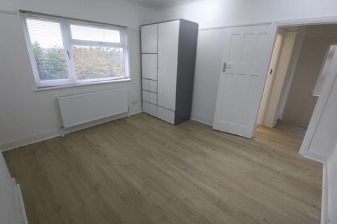 3 bedroom semi-detached house to rent, Courthouse Road, London, N12