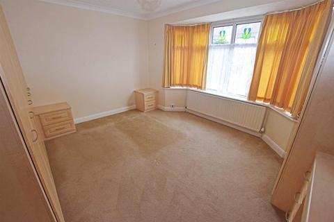 2 bedroom semi-detached house for sale, Marshall Road, Gillingham