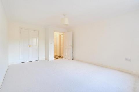 1 bedroom retirement property for sale, Sunningdale,  Berkshire,  SL5