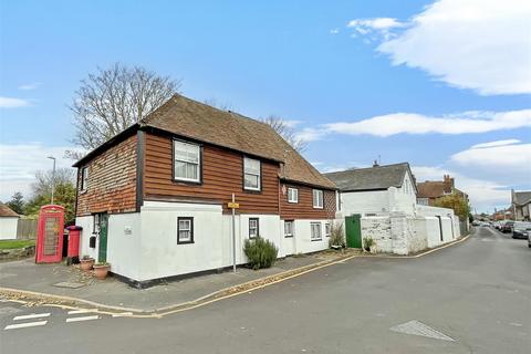 3 bedroom detached house for sale, Coronation Square, Lydd, Romney Marsh, Kent