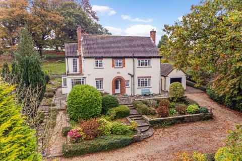 4 bedroom detached house for sale, Lincoln Road, South Elkington, Louth