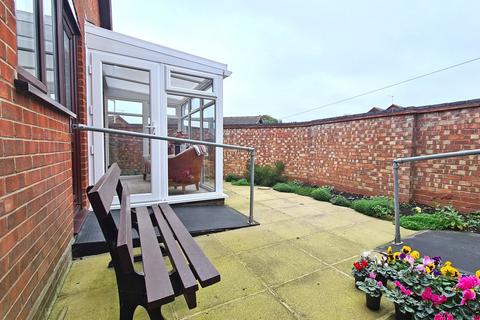 2 bedroom detached bungalow for sale, Harvey Drive, North Walsham