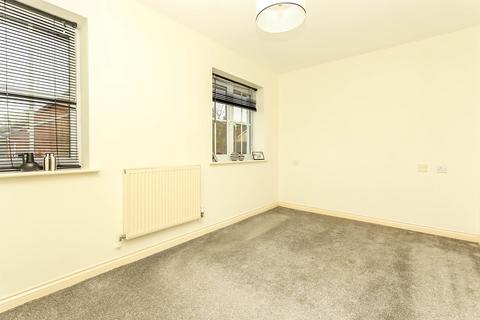2 Abbots Close, Kettering, NN15 6GZ