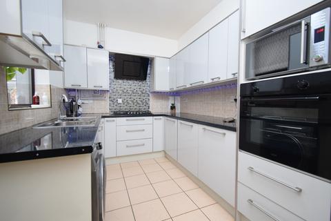 3 bedroom terraced house for sale, Chepstow Road, Leicester, LE2