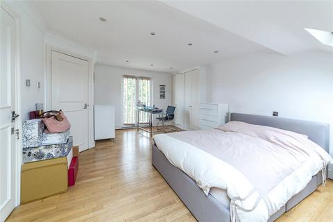 4 bedroom terraced house to rent, Pattison Road, London