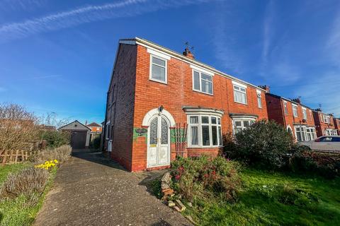 3 bedroom semi-detached house for sale, Reginald Road, Scunthorpe, North Lincolnshire, DN15