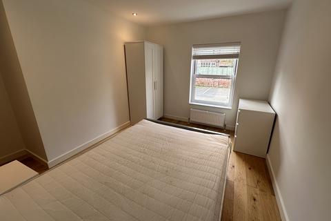 2 bedroom flat to rent, Barnfield, 54 Wood Road, Manchester M16