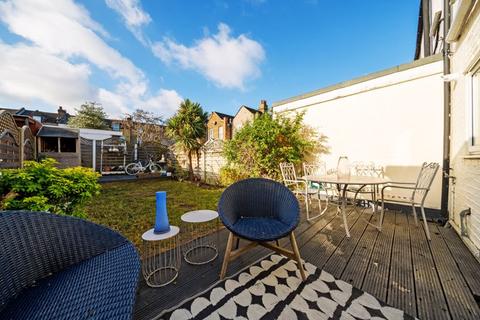 10 Gaitskell Road, London, SE9 2DL