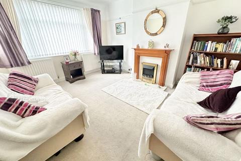 3 bedroom semi-detached house for sale, Chester Road, Whitby