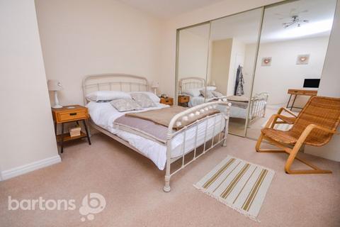 2 bedroom apartment for sale, Rotherstoke Close, Moorgate