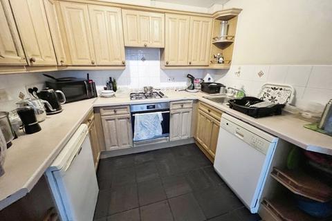 4 bedroom townhouse for sale, Shillingford Road, Farnworth