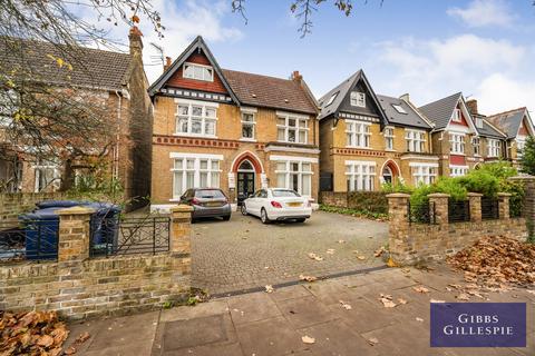 2 bedroom apartment to rent, Woodville Road, Ealing, W5