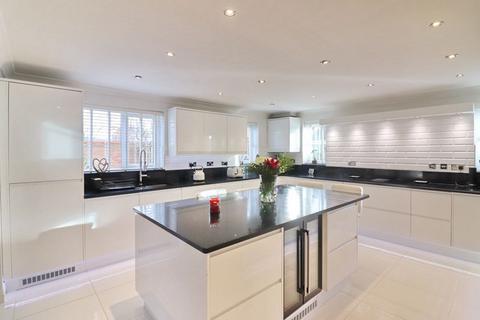 4 bedroom detached house for sale, Fellfoot Meadow, Bolton BL5