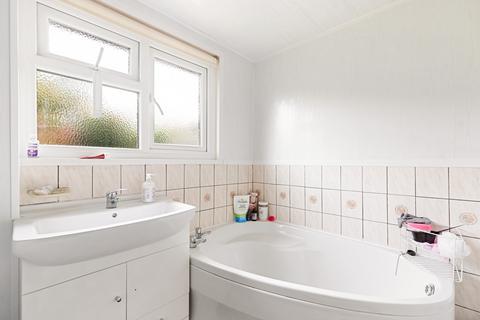 11 Brambley Crescent, Folkestone, CT20 3PU