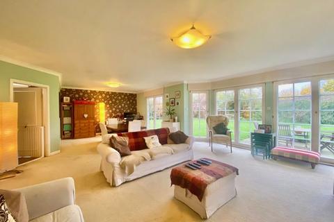 4 bedroom detached bungalow for sale, Colster Way, Colsterworth NG33