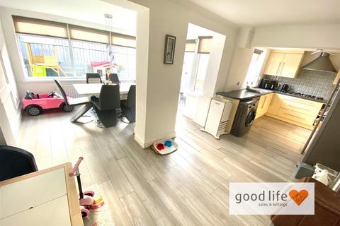16 Deaconsfield Close, Sunderland, SR3 2SG