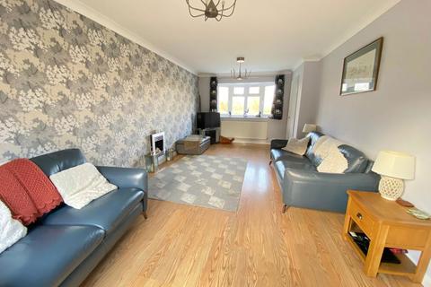 4 bedroom detached house for sale, Riverside Way, Leicester LE19