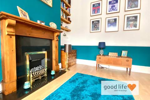 13 Elwin Terrace, Sunderland, SR2 7JF