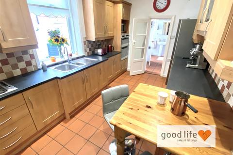 13 Elwin Terrace, Sunderland, SR2 7JF