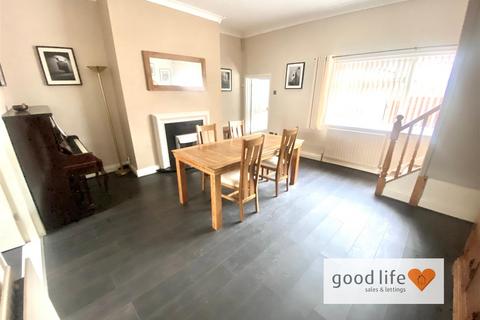 35 Robert Street, New Silksworth, Sunderland, SR3 2DU