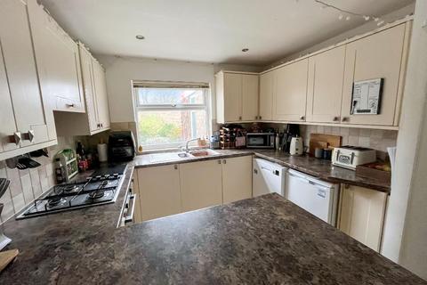 4 Viney Bank, Croydon, CR0 9JS