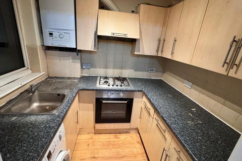 2 bedroom maisonette to rent, Lynton Road, Harrow HA2