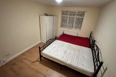 undefined, Lynton Road, Harrow HA2