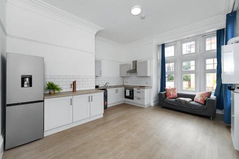 2 bedroom flat to rent, Gedling Grove, Nottingham, Nottinghamshire, NG7