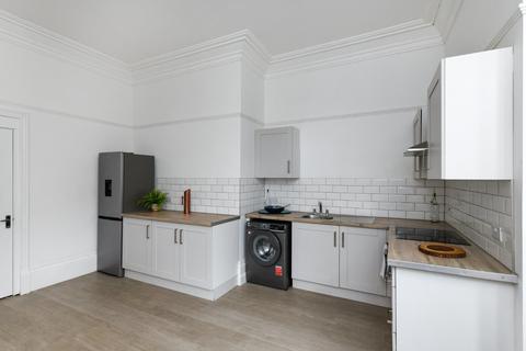 2 bedroom flat to rent, Gedling Grove, Nottingham, Nottinghamshire, NG7