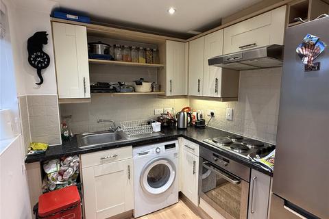 2 bedroom apartment to rent, Provan Court, Ipswich, Suffolk, UK, IP3