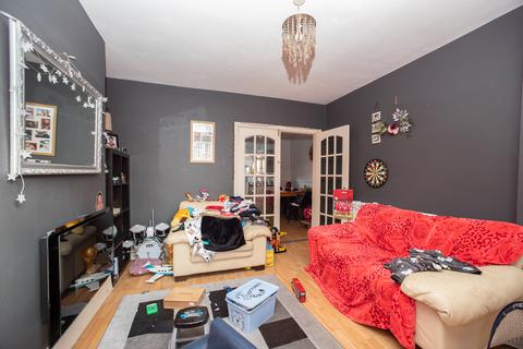 2 bedroom terraced house for sale, Coniston Road, Barnsley S71