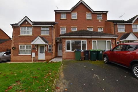 4 bedroom terraced house to rent, Montague Road, Smethwick